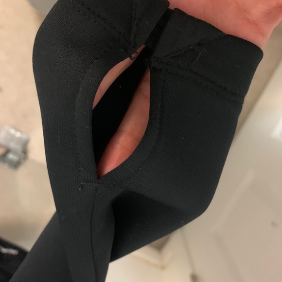 Men’s S Therma-Fit Black Jacket w/hood - Picture 6 of 6